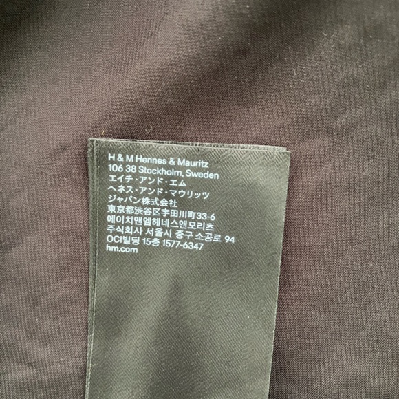 H&M strappy black tank - Picture 7 of 7